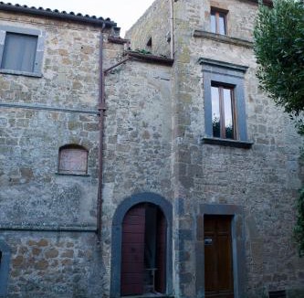 Civita di Bagnoregio Apartment | Palazzo Contino