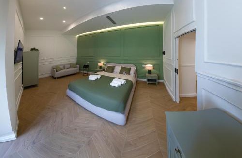 Historical Downtown Salerno Apartment | Palazzo Ducale