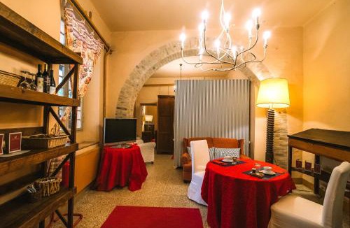 Fermo House | Palazzo Romani Adami