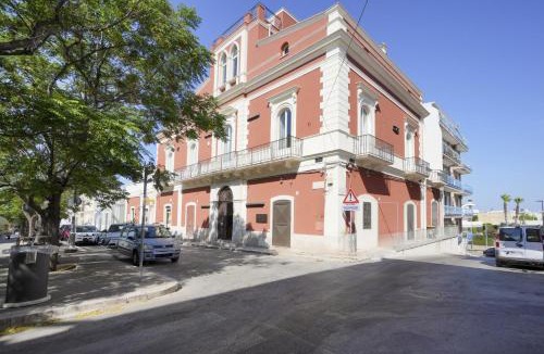 Torre a Mare Apartment | PalazzoTorre 102 - Luxury suite with tower view