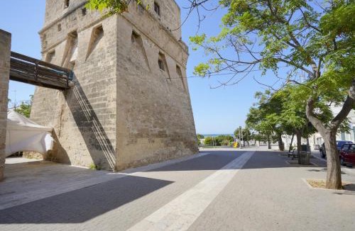 Torre a Mare Apartment | PalazzoTorre 102 - Luxury suite with tower view