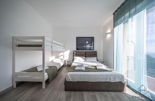 Celle Ligure Apartment | Panorama Blu - Spiaggia 7min - Terrazza - WiFi