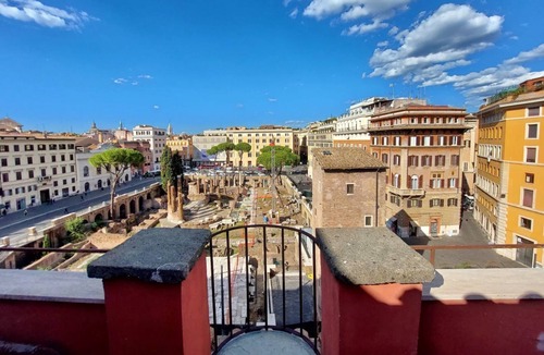 Rione XI Sant'Angelo Apartment | Panoramic penthouse for 8 with stunning view and wonderful terrace