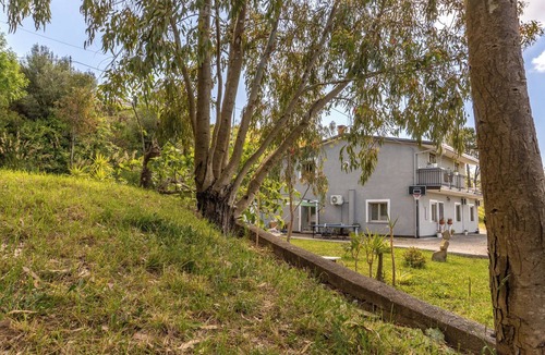 Prignano Cilento Villa | Panoramic villa surrounded by greenery, 4 rooms: private bathroom, air conditioning and TV.