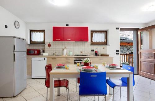 Saint Maurice Apartment | Panoramico in Piccolo Borgo Storico