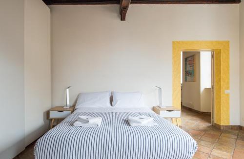 Rione VIII Sant'Eustachio Apartment | Pantheon Enchanting Luxury Apartment
