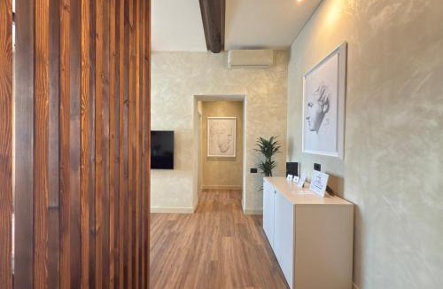Rione V Ponte Apartment | Pantheon Urbes Collection