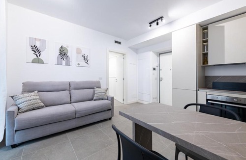 Milan Apartment | Parcheggio gratuito - New 1BDR con Terrazzo