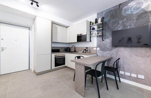 Milan Apartment | Parcheggio gratuito - New 1BDR con Terrazzo