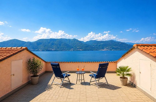 Villaggio Belmonte Apartment | Parco Belmonte: Vista Fantastica by Lago Reisen