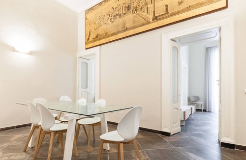 Chiaia Apartment | Parthenope Apartment by Wonderful Italy