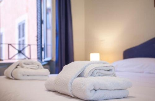 Rione XI Sant'Angelo Apartment | Peaceful apartment in piazza Venezia's alleys
