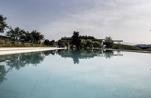 San Savino Apartment | Peaceful Stay in San Savino