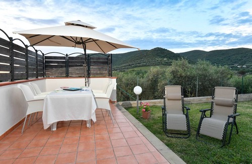 Castellabate Apartment | Peaceful surroundings near sea countryhouse apartment on the Cilento coast
