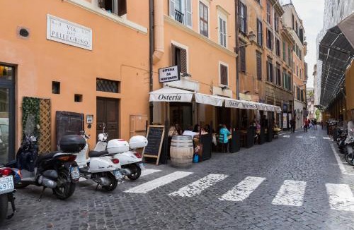 Rione VI Parione Apartment | Pellegrino Campo de' Fiori Suite