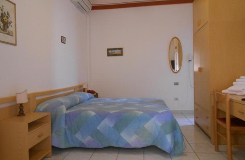 Orbetello House | PENSIONE VERDE LUNA
