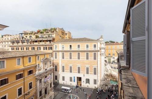 Rione II Trevi Apartment | Penthouse above Trevi Fountain and Panoramic Terrace
