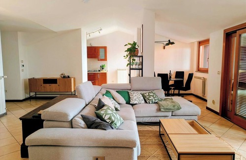 Vasto Apartment | Penthouse with large terrace and sea view. 10 minutes walk to the beach!