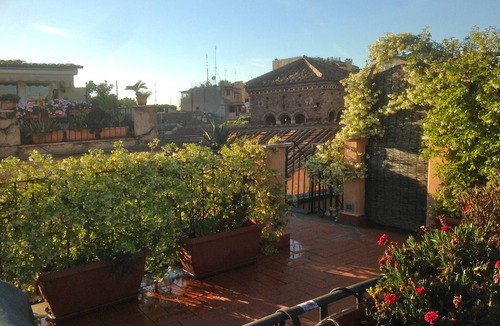 Trastevere Apartment | PENTHOUSE with PRIVATE PANORAMIC ROOF TERRACE, Old Historical centre, Trastevere