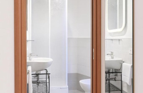 Camerano Apartment | Peonia - Soggiorni Le Grotte