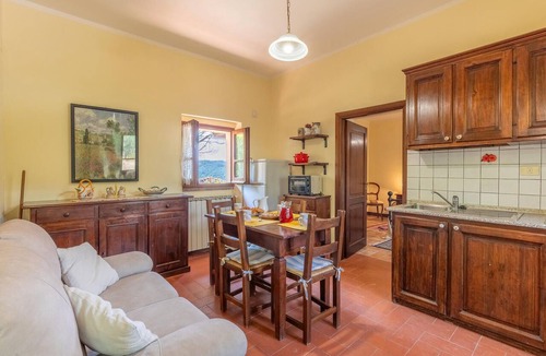 Monte Santa Maria Tiberina Apartment | Pet friendly apartment
