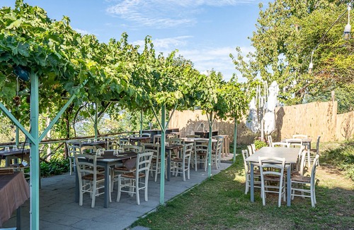 Montecastelli Apartment | Pet friendly apartment in Montecastelli Pisano