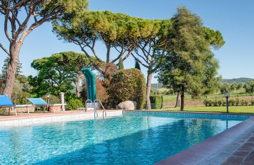 Roccastrada Apartment | Pet friendly apartment in Roccastrada with WiFi