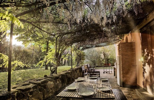 Ostra House | "Pet friendly 'Cottage Glicini' with pool and view