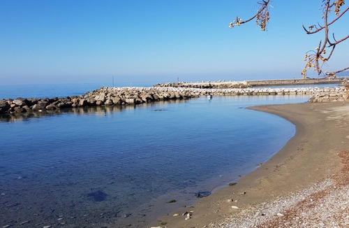 Marina Lido House | Petra Marina Home is a De luxe apartment directly on the sea