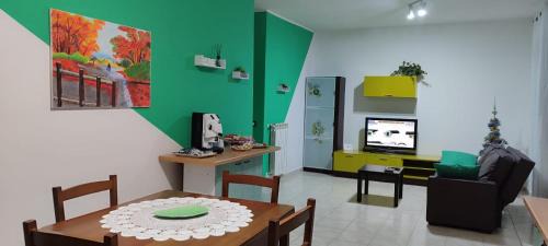 Campobasso Apartment | Pia's house garden