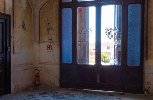 Angri Apartment | Piano delle Radici – Historic Villa with Garden