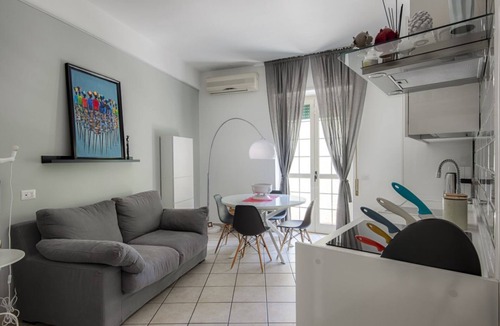 Universita Apartment | Piazza Bologna Enchanting Apartment