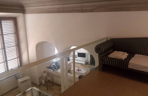 Santa Croce Apartment | Piazza santa croce, uffizzi, luxury apartment in historic building
