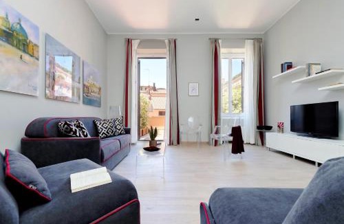 Rione IV Campo Marzio Apartment | Piazzetta Margutta - My Extra Home