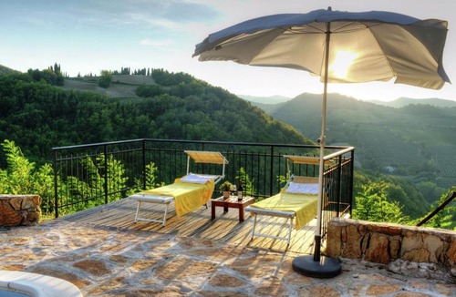 Modigliana House | Picturesque holiday home in Modigliana with shared pool