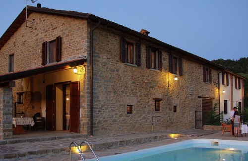 Modigliana House | Picturesque holiday home in Modigliana with shared pool