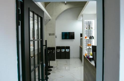 Portici House | Pietrarsa Street Room