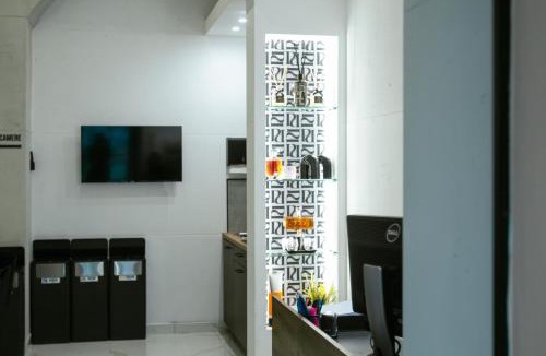 Portici House | Pietrarsa Street Room