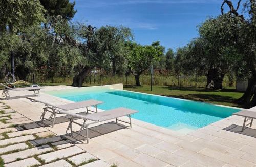 Chiesiola Apartment | Pilone Del Monaco Apartments & Pool