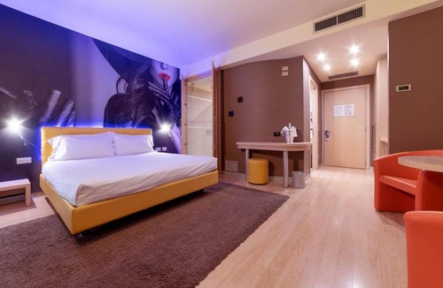 Cameriano Hotel | Piranha Hotel e Motel
