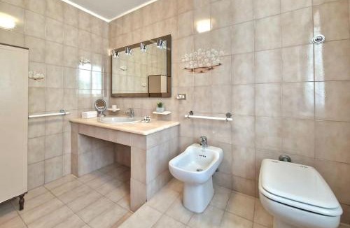 Porto Sant'Elpidio Apartment | [Pochi Passi dal Mare]Ampia Casa & Cortile privato