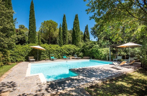 Sant'Angelo In Colle Apartment | Podere Giardino Wine & Bed – Melograno Apartment: Country House with Pool, Wi-Fi & AC