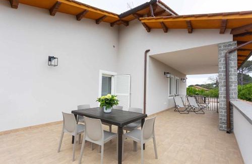 Capranica Apartment | Podere Vasella - Suite junior sx