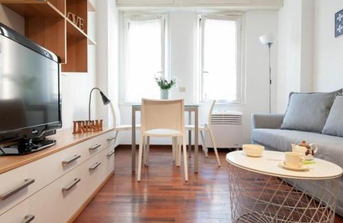 Milan Apartment | Poggibonsi by Halldis