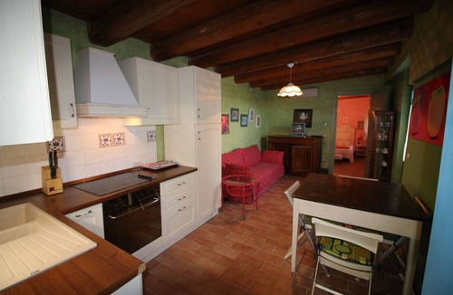 Monte Roberto House | Poggio Montali Nestled among vineyards and olive groves