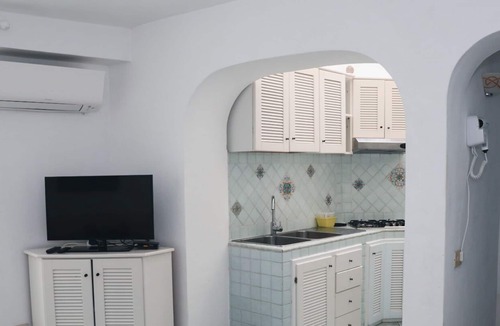 Le Forna Apartment | Ponzamania Apartment Anchor