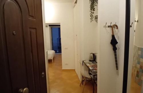 Historical Downtown Salerno Apartment | Porta Nova Home
