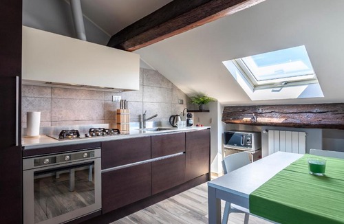 Porta Romana Apartment | [ Porta Romana M3 ] - La Dimora Sul Tetto