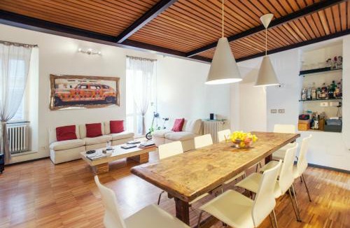 Rione XI Sant'Angelo Apartment | Portico