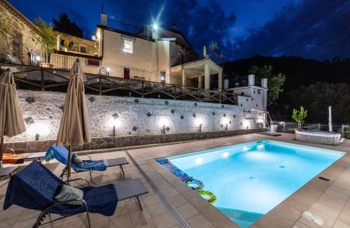 Montano Antilia Apartment | Portico Rodriguez Abatemarco